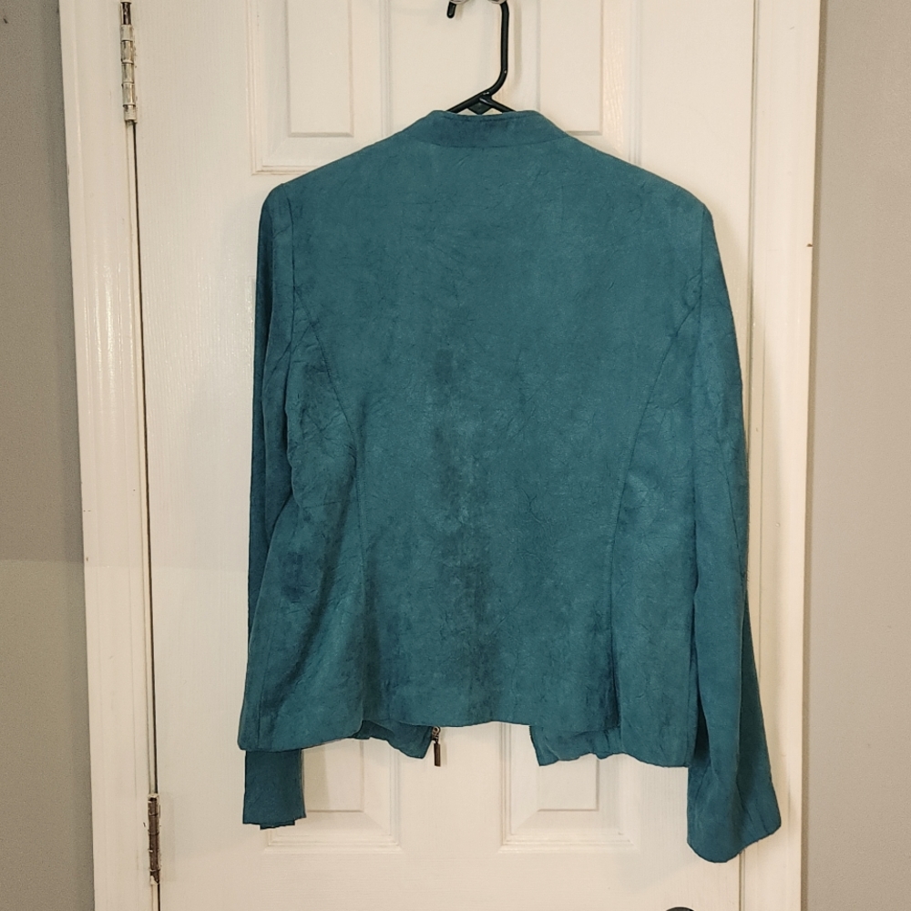 Requirements Ruffle front zip jacket - Picture 4 of 8